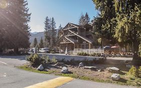 Riverside Resort